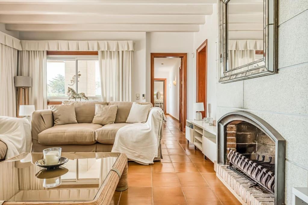 La Calma Espectacular Villa Con Jardin Y Piscina En Menorca S'Algar Luaran gambar