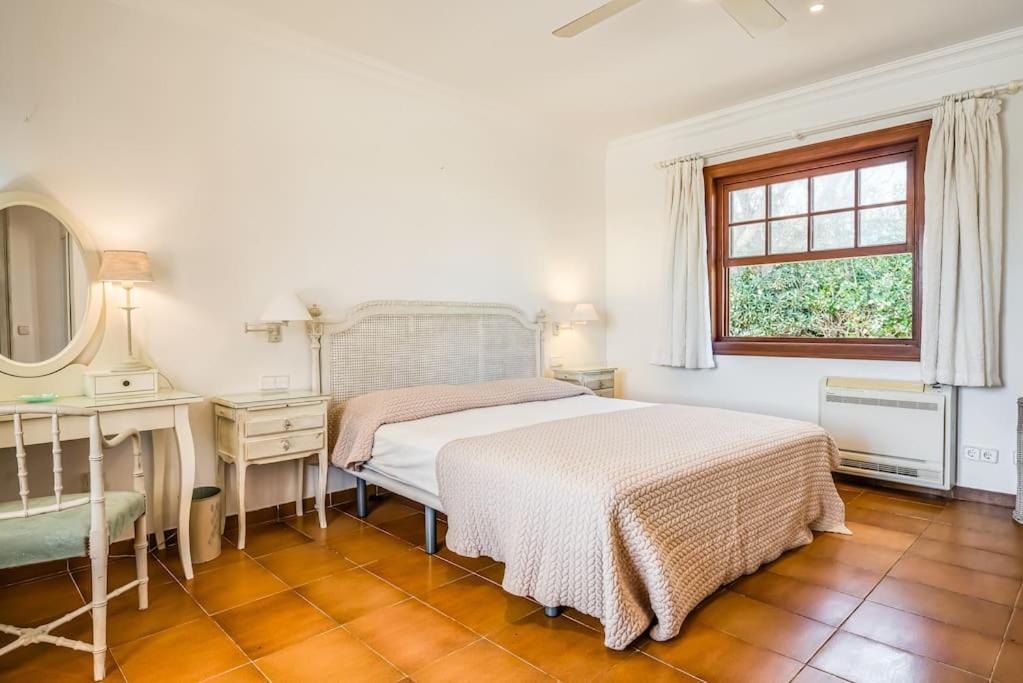 La Calma Espectacular Villa Con Jardin Y Piscina En Menorca S'Algar Luaran gambar