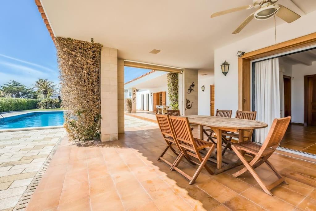 La Calma Espectacular Villa Con Jardin Y Piscina En Menorca S'Algar Luaran gambar